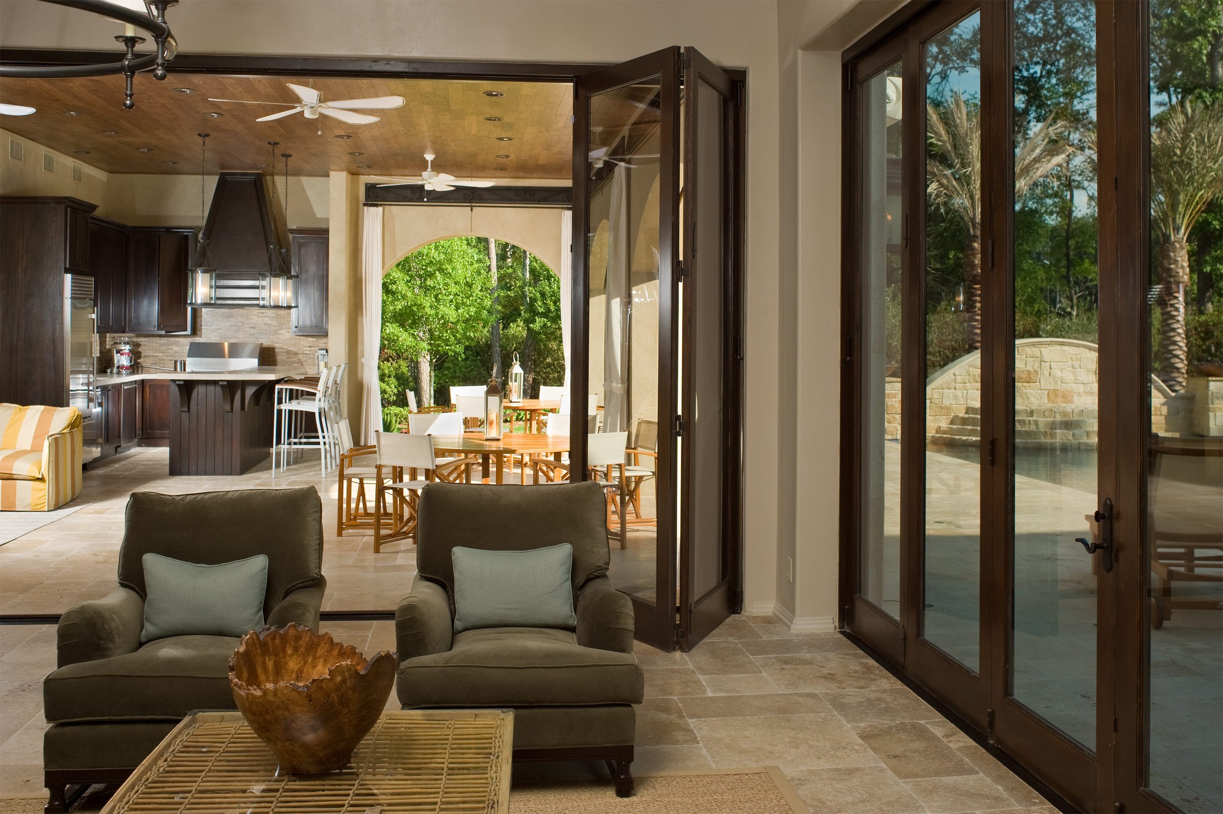 Ferguson-indoo–outdoor-area
