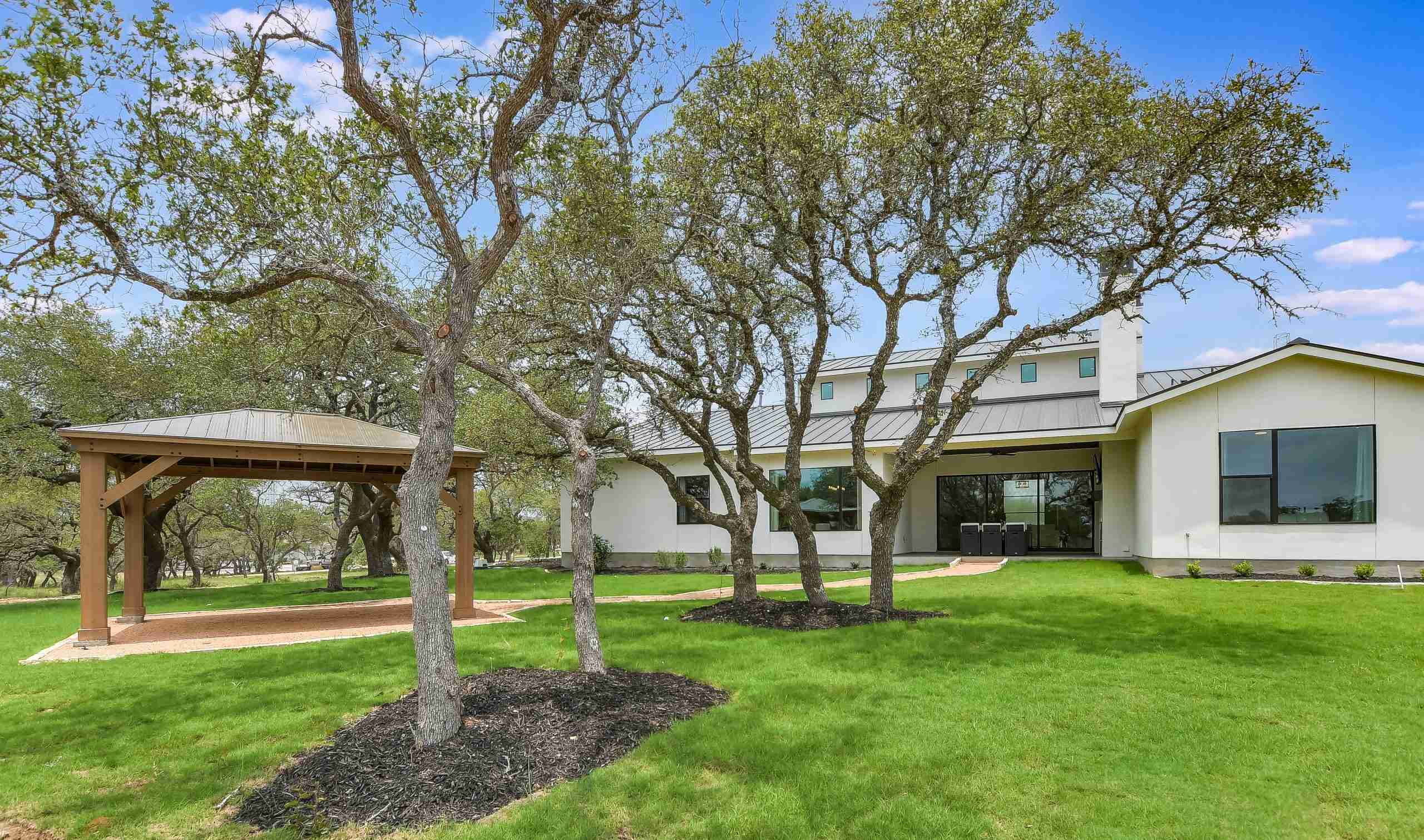 Outdoor Living Spaces in The Woodlands